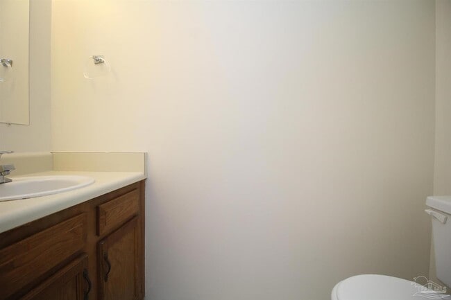 Building Photo - 4605 Lennox Pl