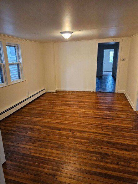 Building Photo - 2428 3rd Ave