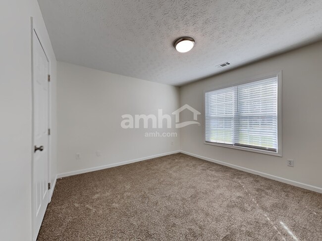 Building Photo - 270 Grayson Manor Dr SW