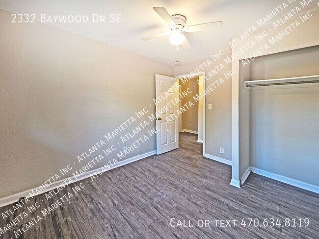 Building Photo - 2332 Baywood Dr SE