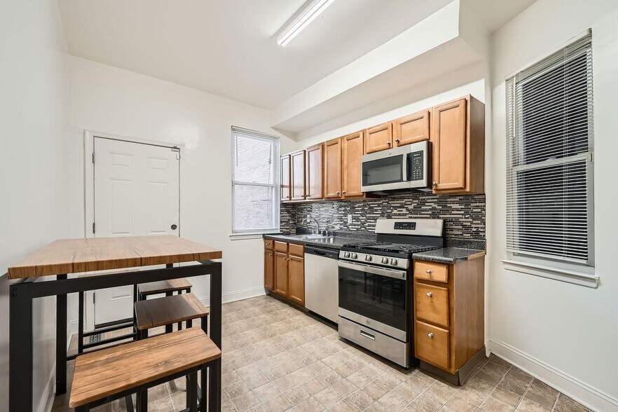 Building Photo - 205 N Luzerne Ave