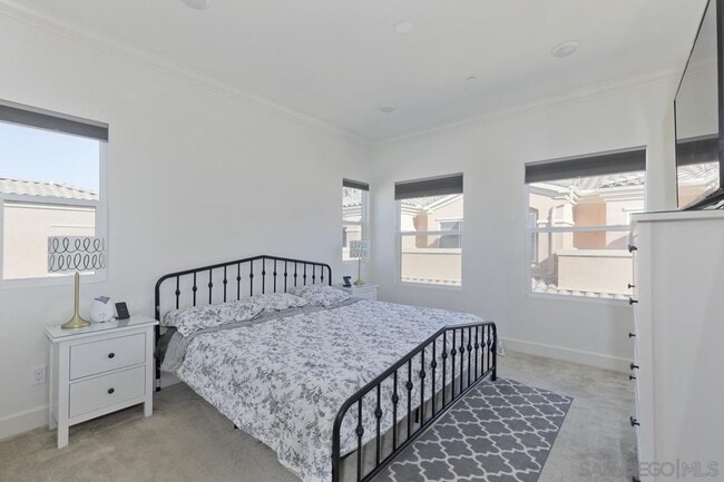 Building Photo - Chula Vista - Adorable 3 Bedroom 3 Bath To...