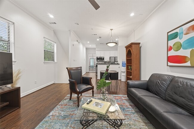 Building Photo - 118 McGowen St