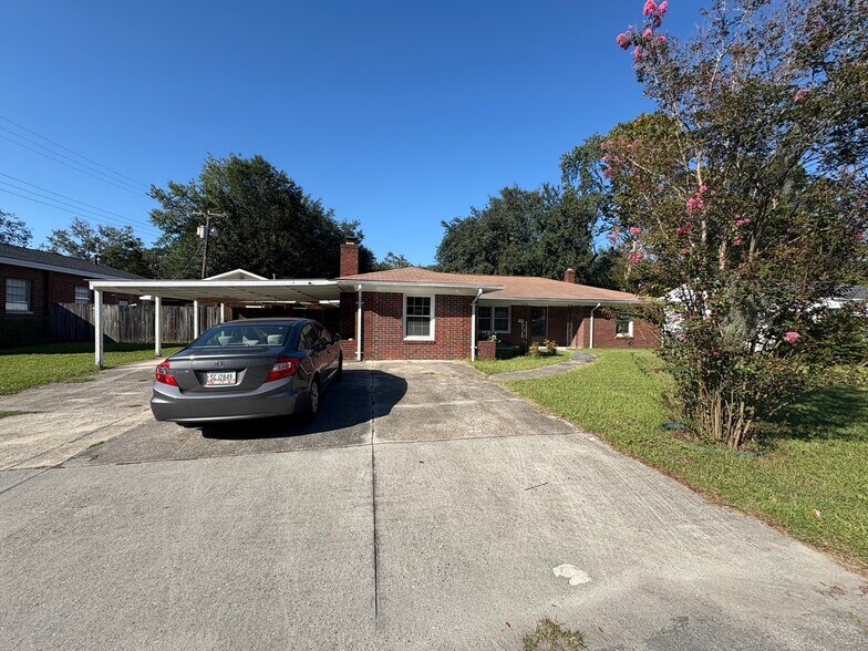 Front of house - 2018 Louisiana Ave