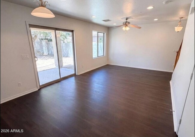 Building Photo - 13976 W Port Royale Ln