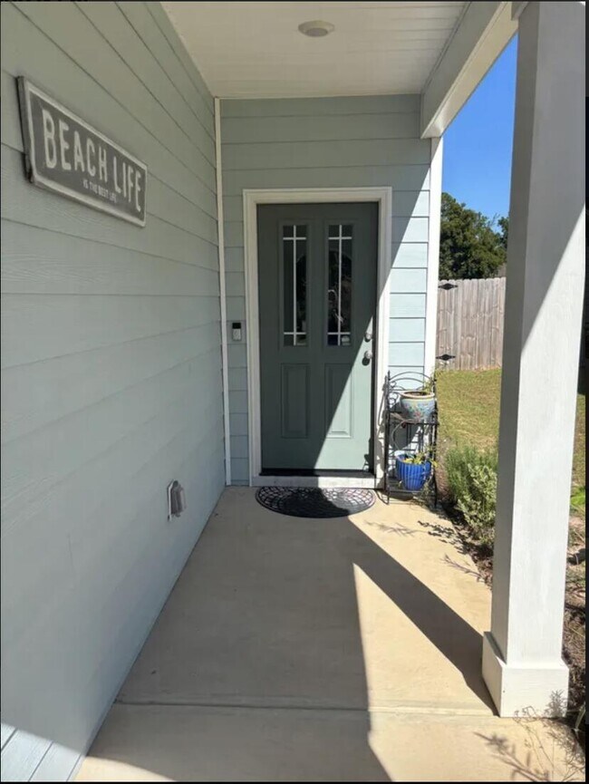 Building Photo - 58 Sandhill Ct