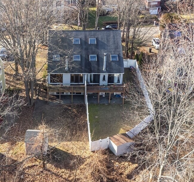 Building Photo - 117 Pilgrim Rd