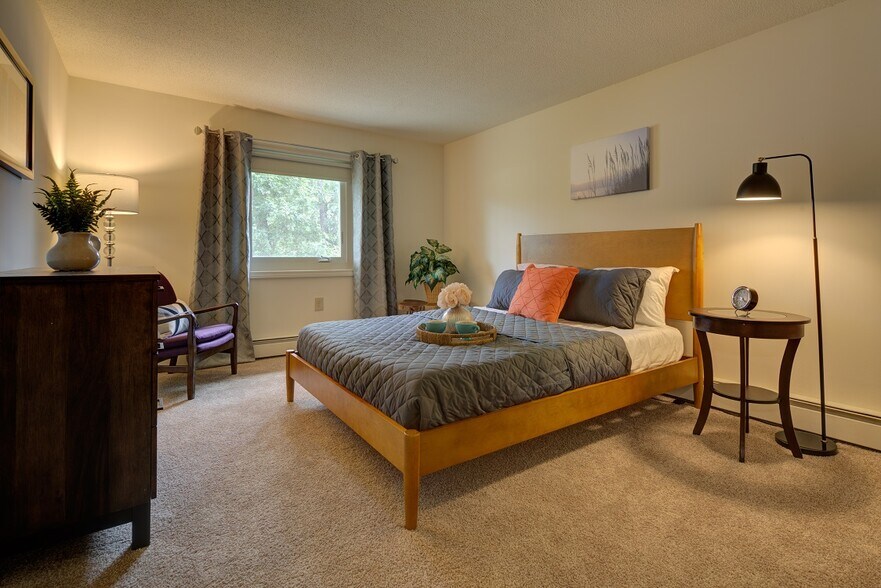 Rockingham Village Apartments 116 Cimarron Dr Seabrook NH 03874