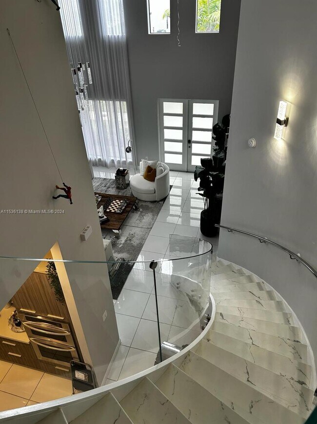 Building Photo - 8865 NW 160th Ter