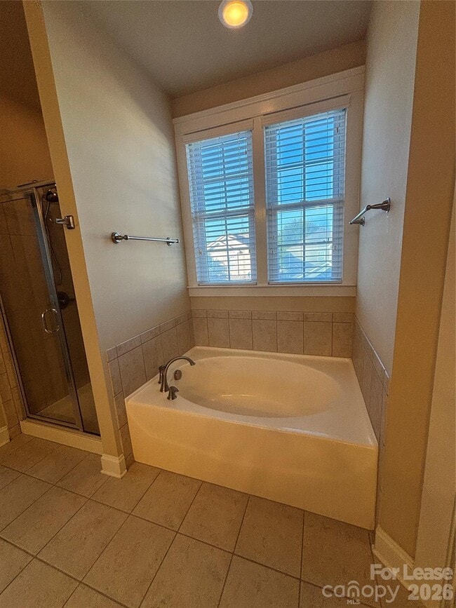 Building Photo - 11507 Ardrey Crest Dr