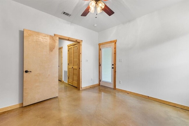 Building Photo - 116 Cascade Trail