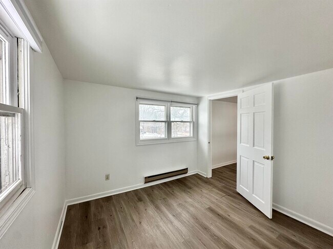 Building Photo - 1261 NY Route 7-16