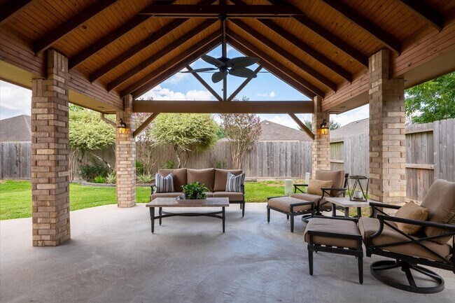 Building Photo - 5830 Whitwell Dr