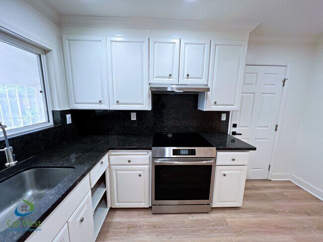 Building Photo - $4,750 - Beautiful 3 Bed/2 Bath in Cambrian neighborhood-Pets possible with approval