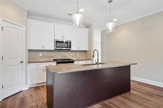 Building Photo - 2284 Cottrell Ln