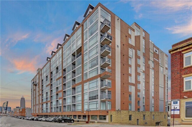 Building Photo - 2222 Detroit Ave