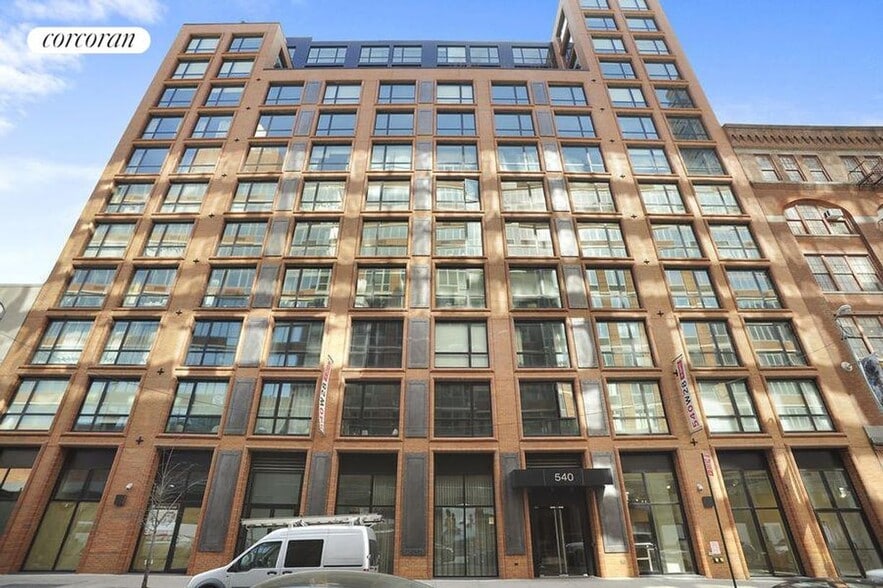 Building Photo - 540 W 28th St