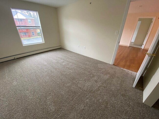 Building Photo - 96 Powers St