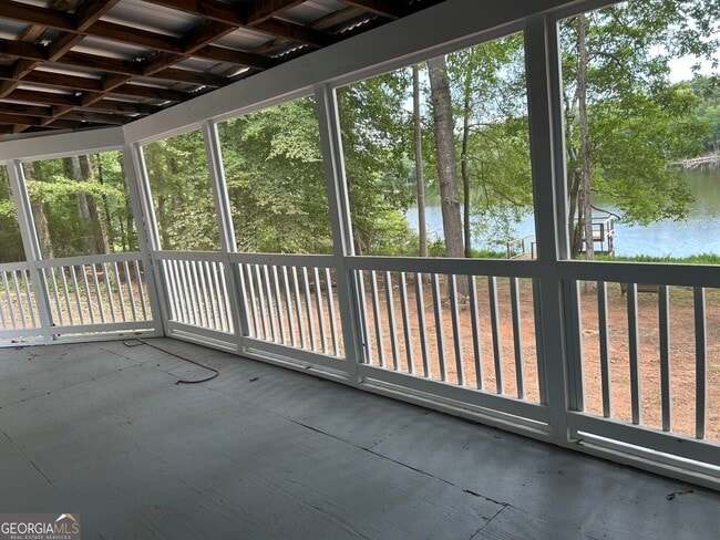 Building Photo - 111 Dogwood Cir