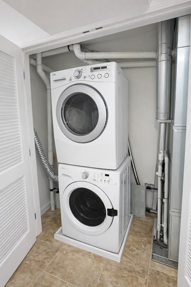 Building Photo - 2243 N Camac St