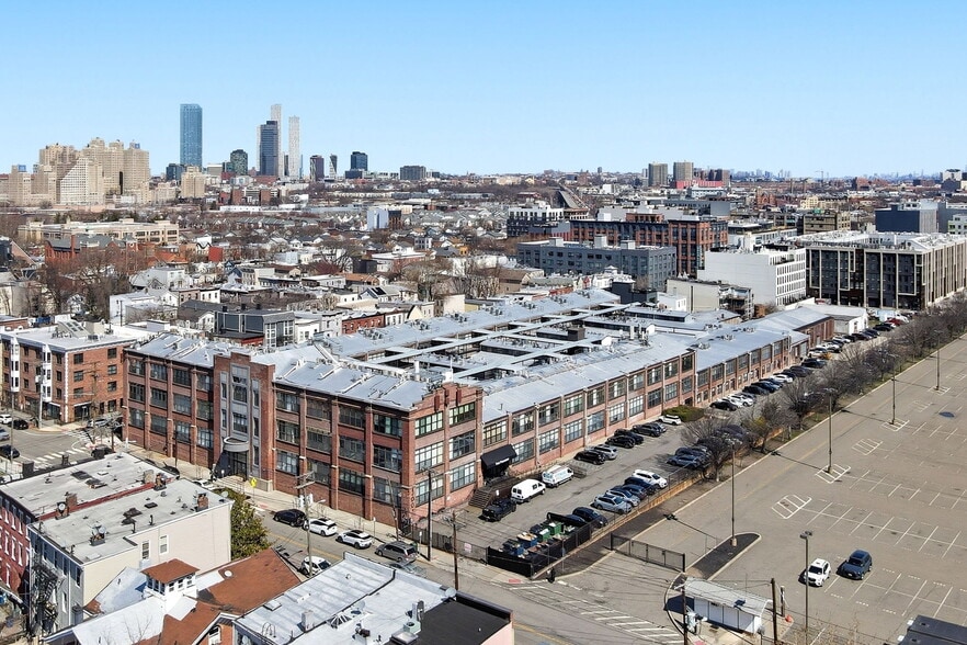 Building Photo - 300 COMMUNIPAW Ave