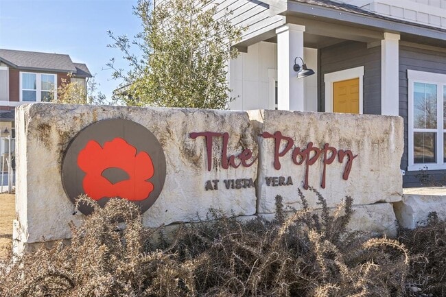 Building Photo - 1020 Vista View Dr