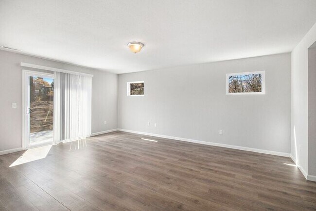 Building Photo - 510 Homewild Ave