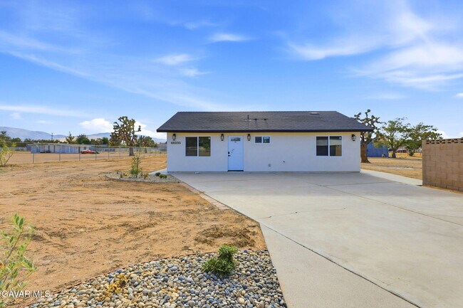 Building Photo - 40235 17th St W