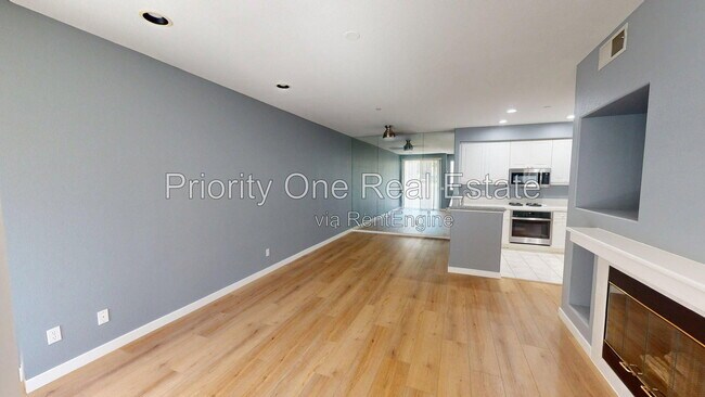 Building Photo - 10766 Sabre Hill Dr