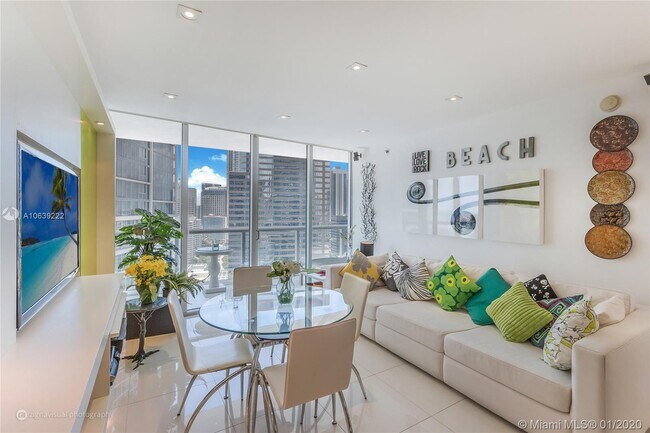 Building Photo - 475 Brickell Ave