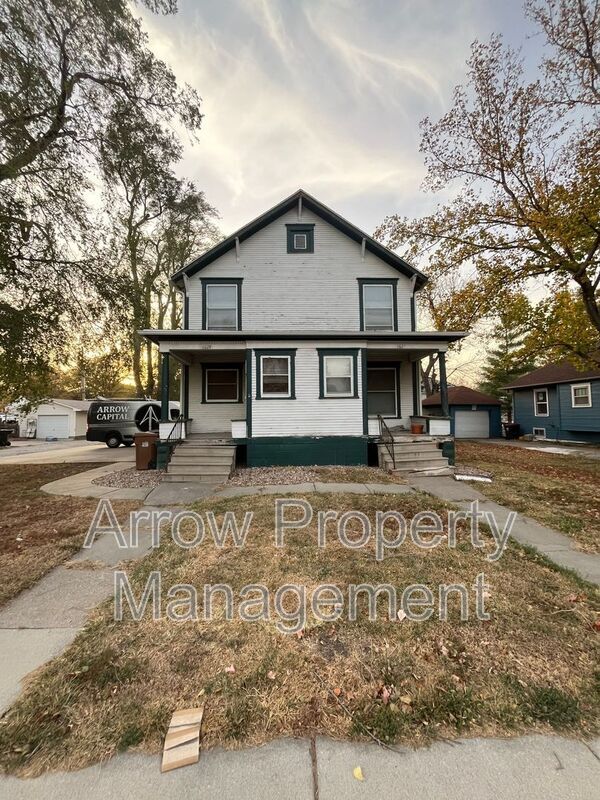 Primary Photo - 1625 N 33rd St