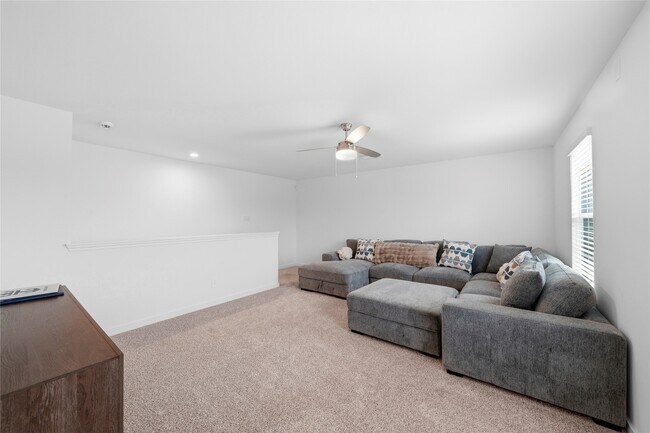 Building Photo - 1542 Merulana Lane