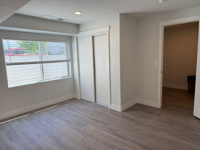 Building Photo - 3862 Hardman Way