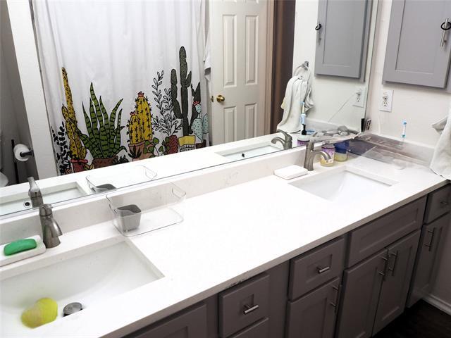 Building Photo - 8314 Everglades Cir