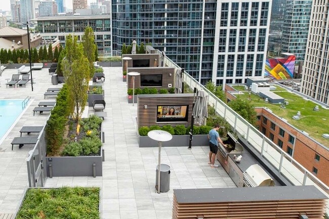 Building Photo - 1210 S Indiana Ave