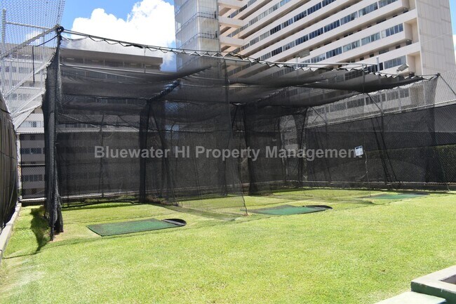 Building Photo - Marco Polo - Studio w/ newer kitchen, 1 re...