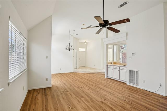 Building Photo - 401 Dakota Trail