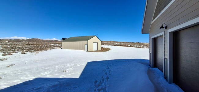 Building Photo - Off The Grid Rental