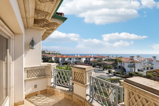 Building Photo - OCEAN VIEW CUSTOM BUILT LUXURY ESTATE