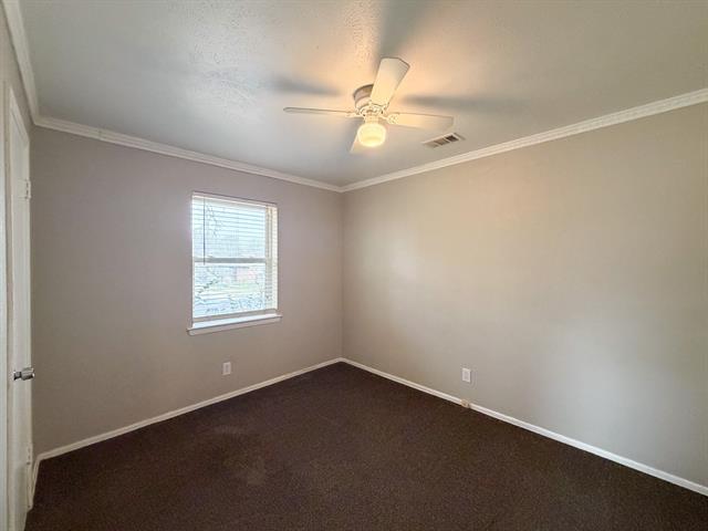 Building Photo - 304 Clary Dr