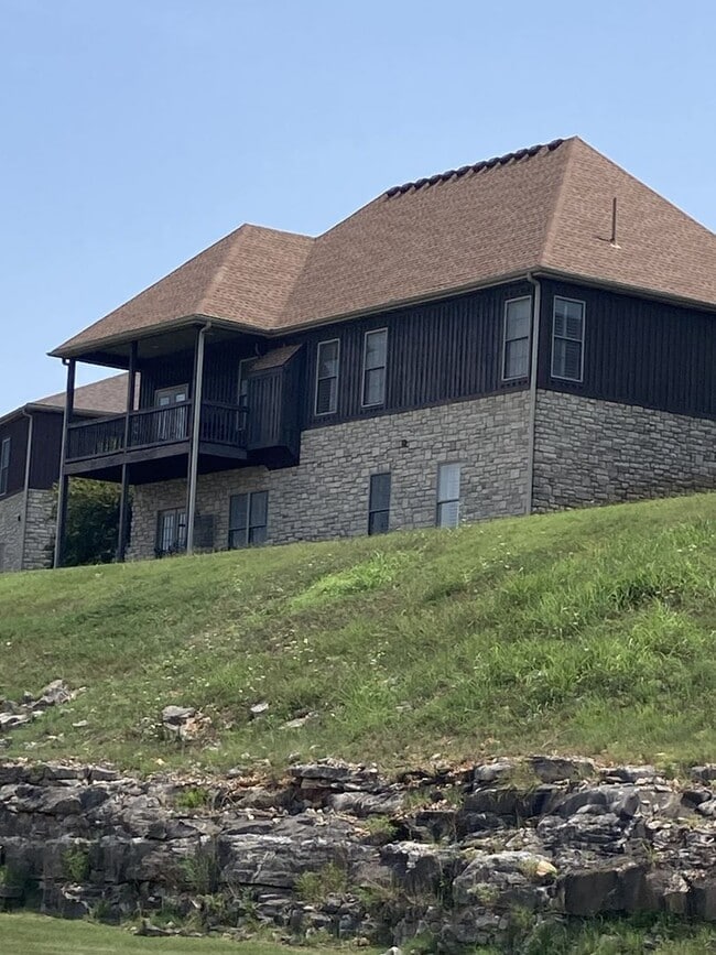 Building Photo - 189 Stoney Pointe Dr