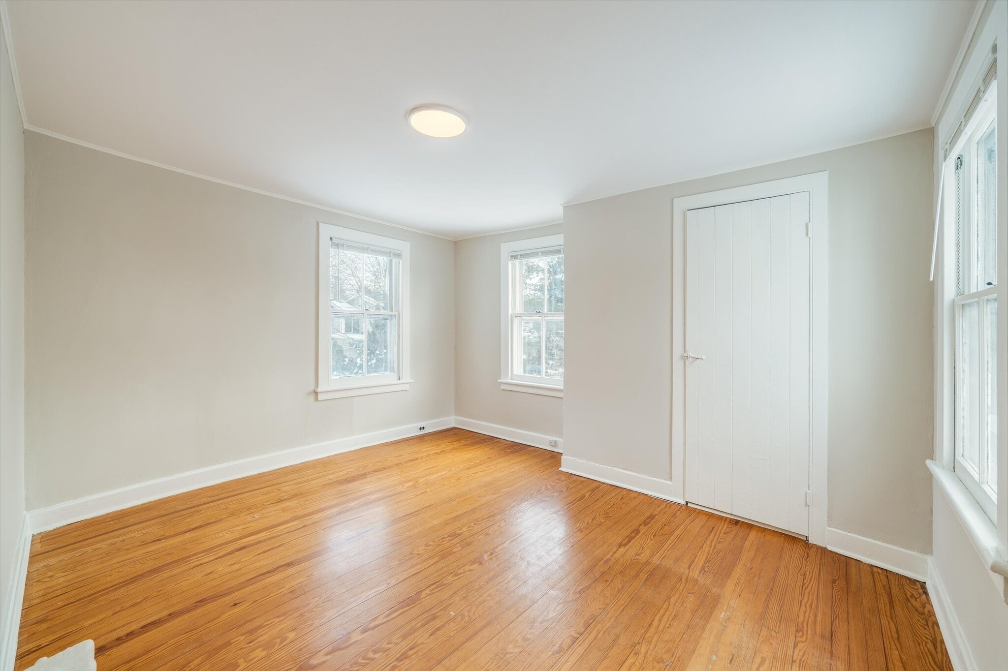 Building Photo - 6 Orchard St