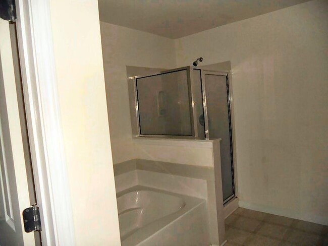 Building Photo - 3980 Isaac Ct