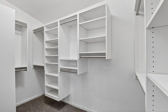 Building Photo - 7891 Sailing Shores Terrace