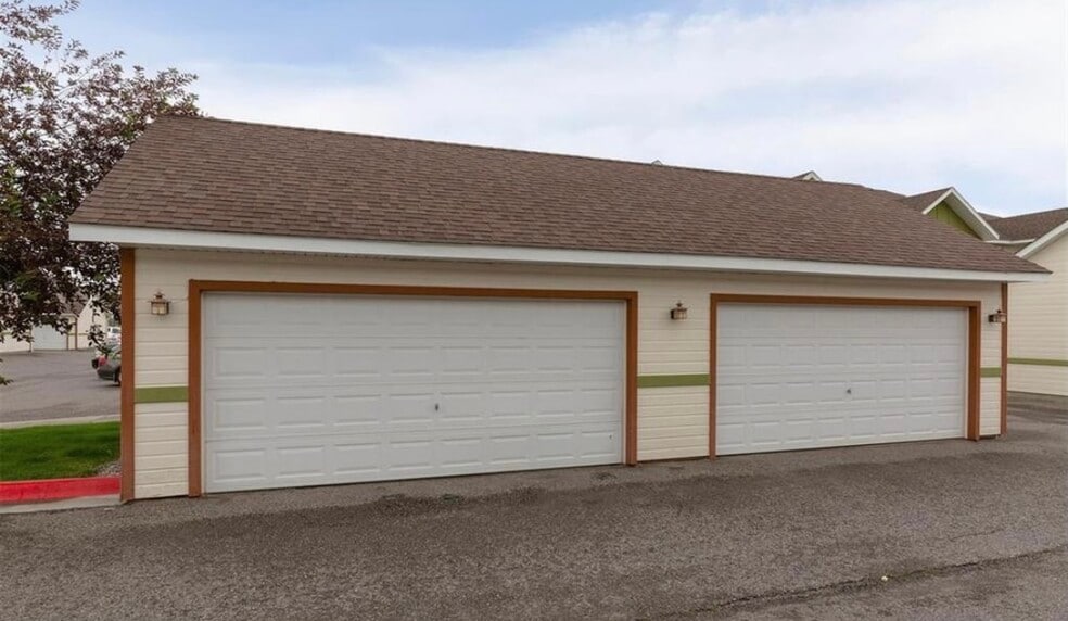 Building Photo - 1120 Longbow Ln