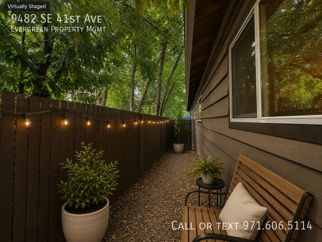 Building Photo - 9482 SE 41st Ave