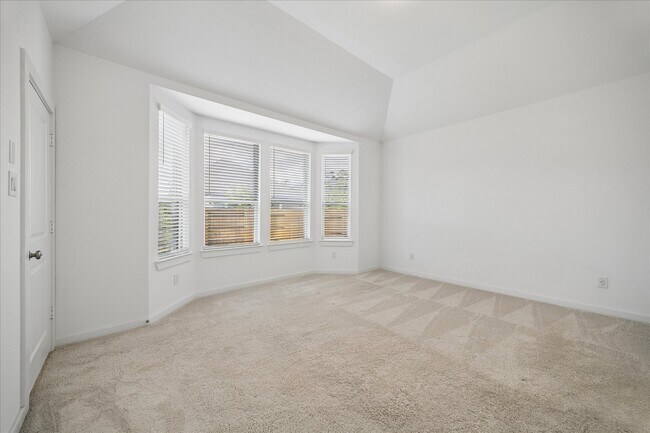 Building Photo - 15823 Bird of Paradise Dr