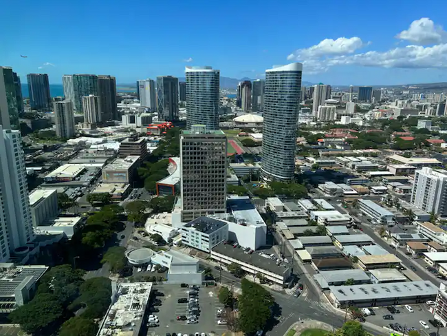 Building Photo - 1388 Kapiolani Blvd