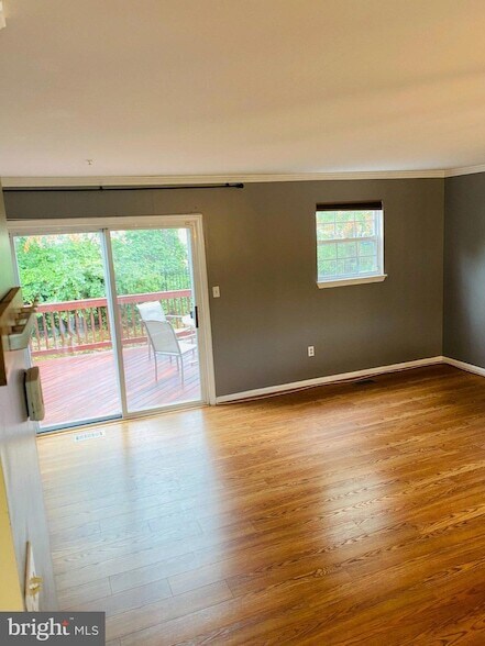 Building Photo - 8825 Goose Landing Cir