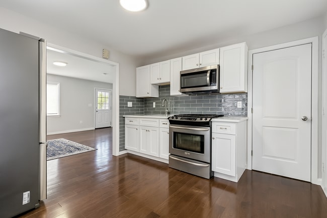 Building Photo - 771 Pearl Harbor St